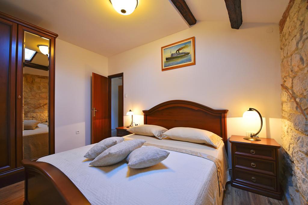 Antique apartment Arsenale Rovinj Extérieur photo